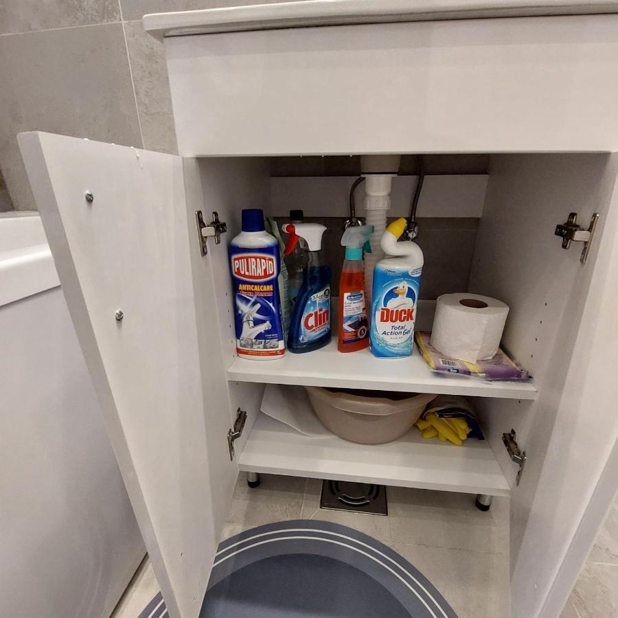 Apartman Lux Jelena Surčin Buitenkant foto